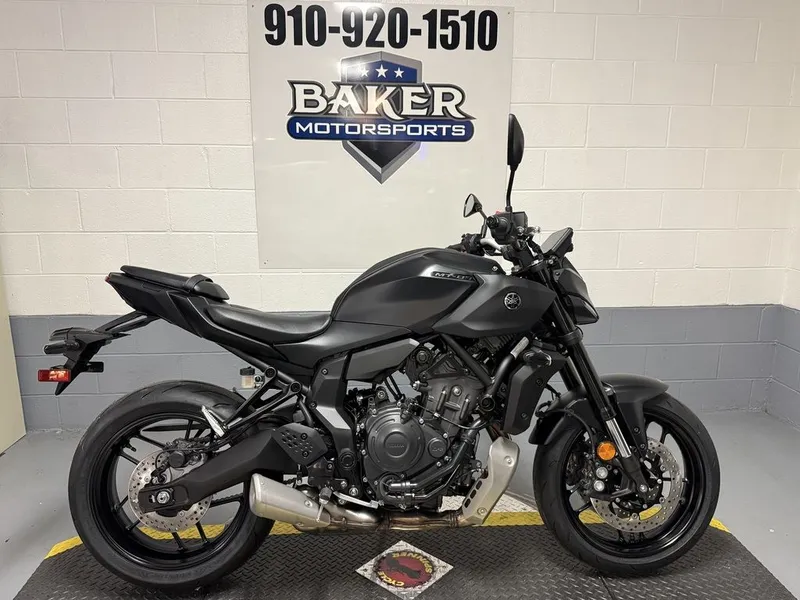 2026 Yamaha MT-07 — front three-quarter view