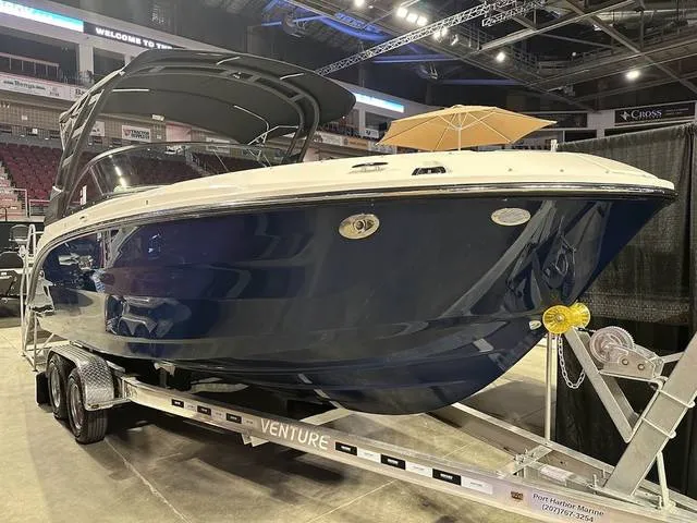 2026 Sea Ray SDX 230 Outboard — front three-quarter view