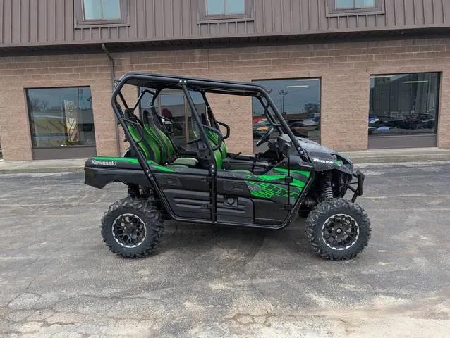 2025 Kawasaki Teryx4™ S LE Cypher Camo Gray