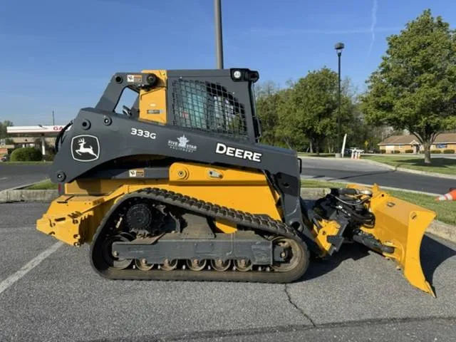 2026 John Deere 333G — front three-quarter view