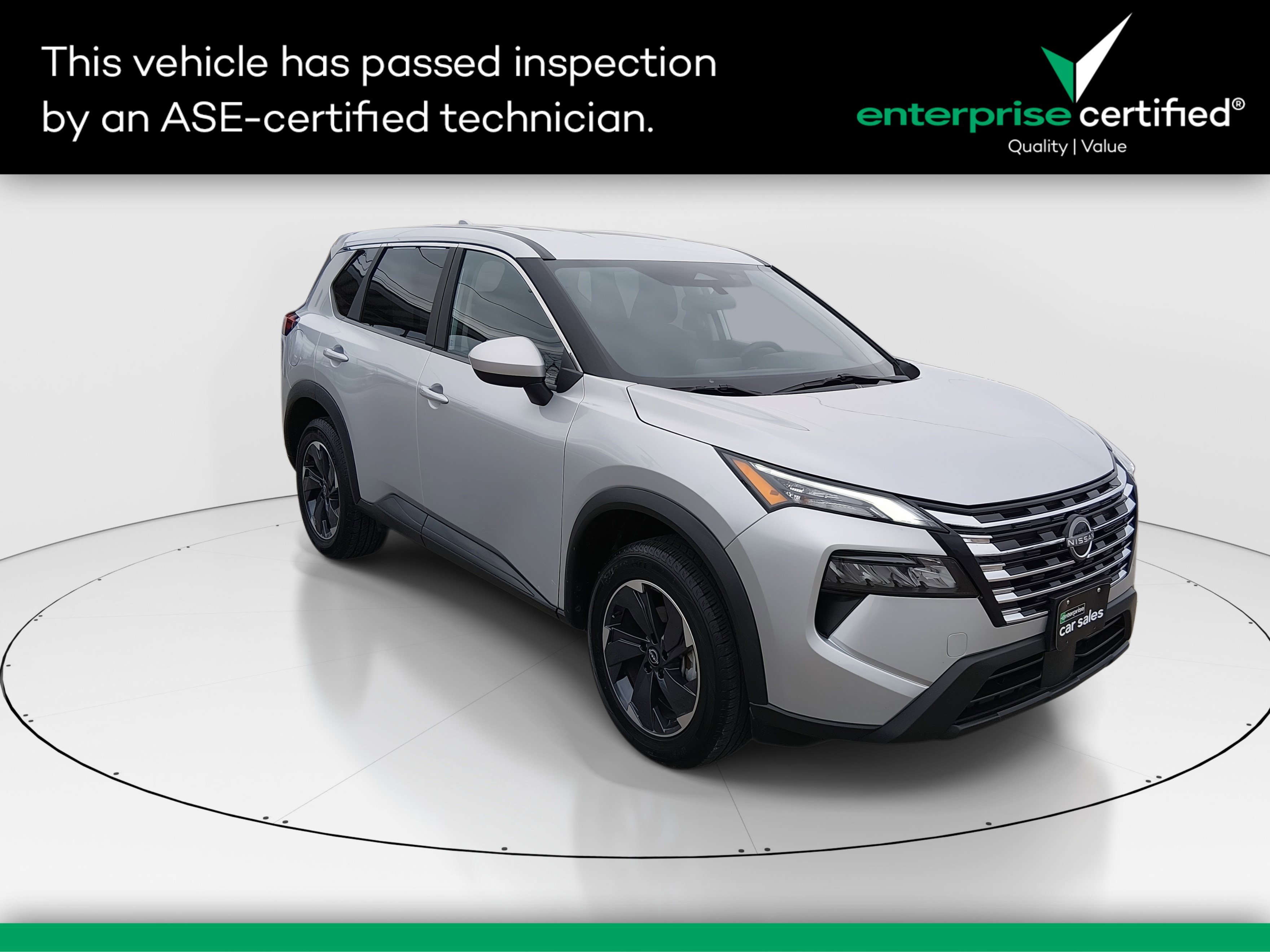 2024 Nissan Rogue FWD SV — front three-quarter view