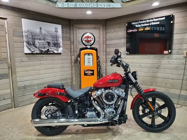2026 Harley-Davidson® FXBB - Street Bob® — front three-quarter view