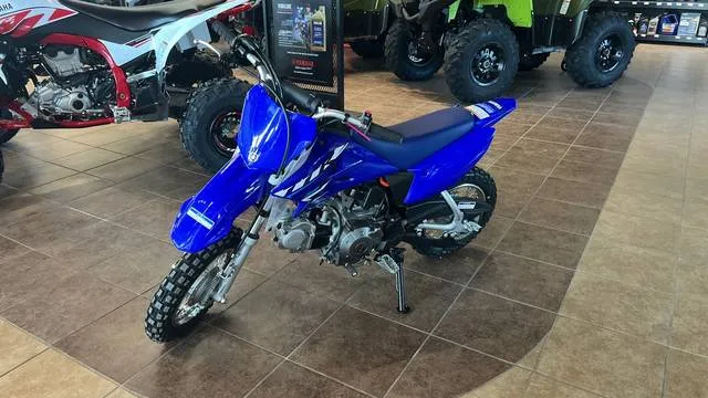 2026 Yamaha TT-R50E — front three-quarter view