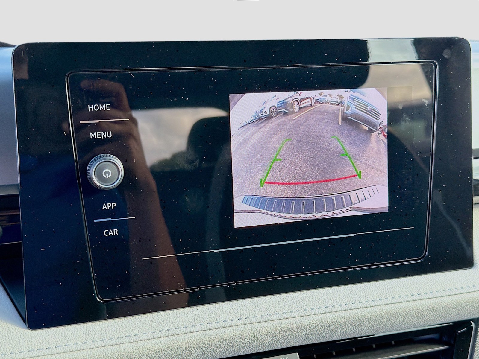 2026 Volkswagen Taos — photo 13 view