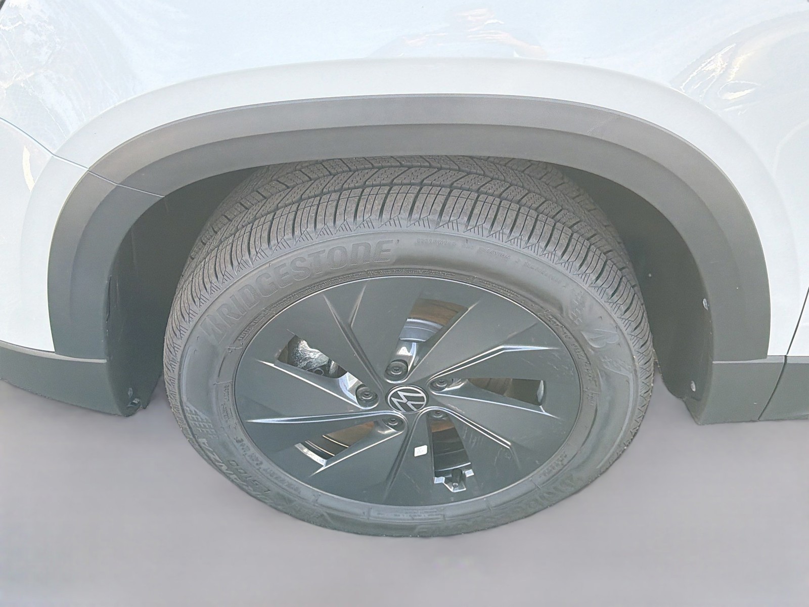 2026 Volkswagen Taos — photo 25 view