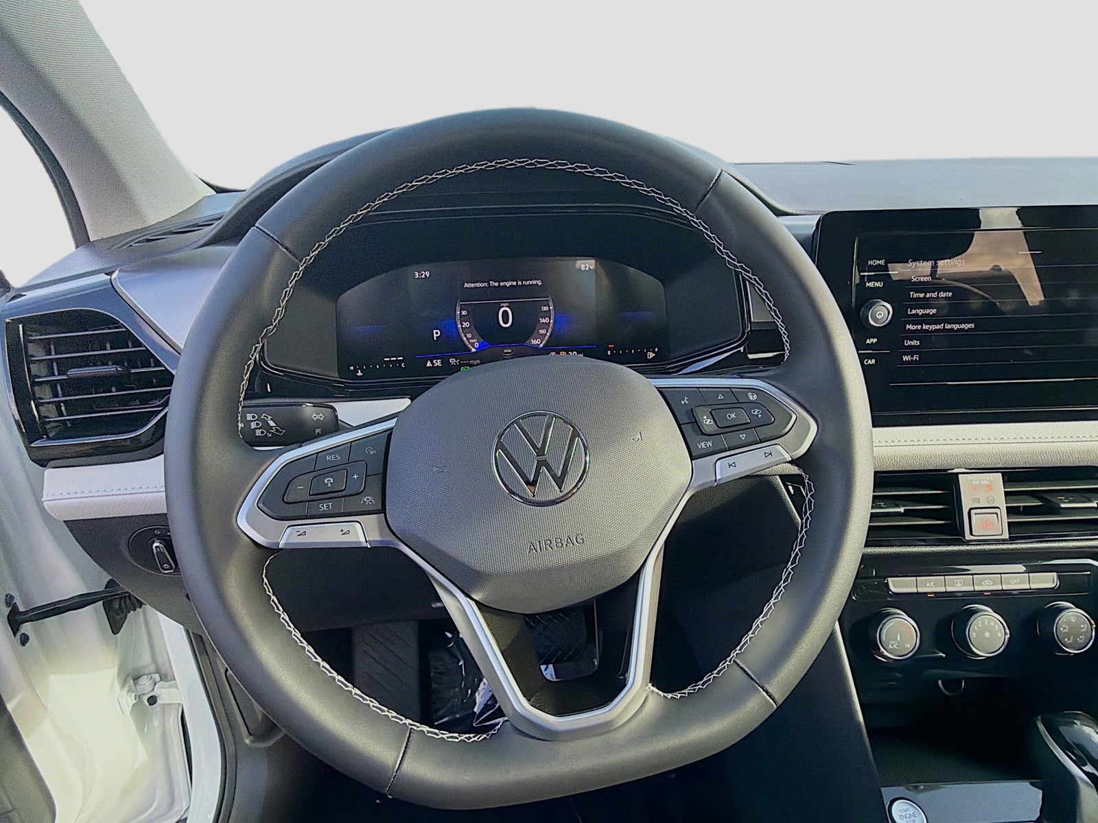 2026 Volkswagen Taos — photo 10 view