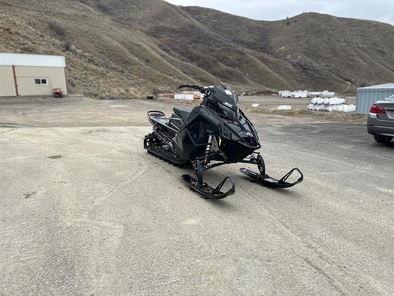 2023 Polaris 850 PRO RMK Slash 155