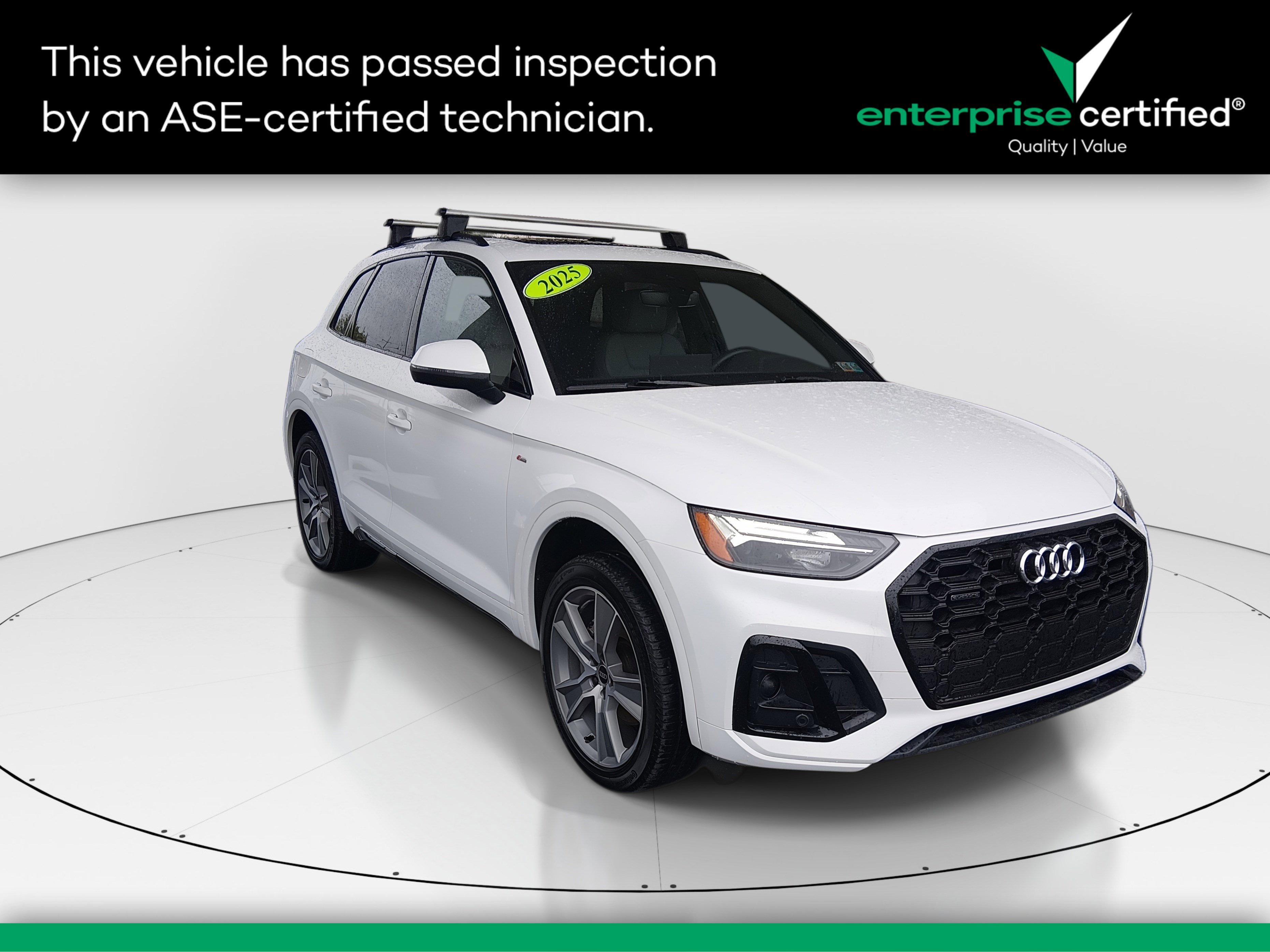 2025 Audi Q5 S line Premium 45 TFSI quattro — front three-quarter view