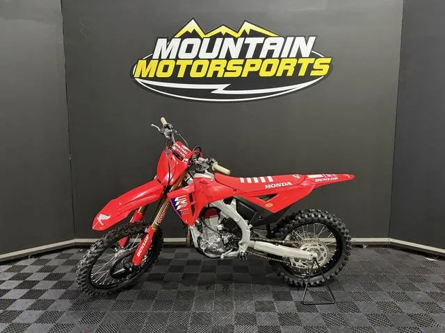 2026 Honda® CRF450RWE — front three-quarter view