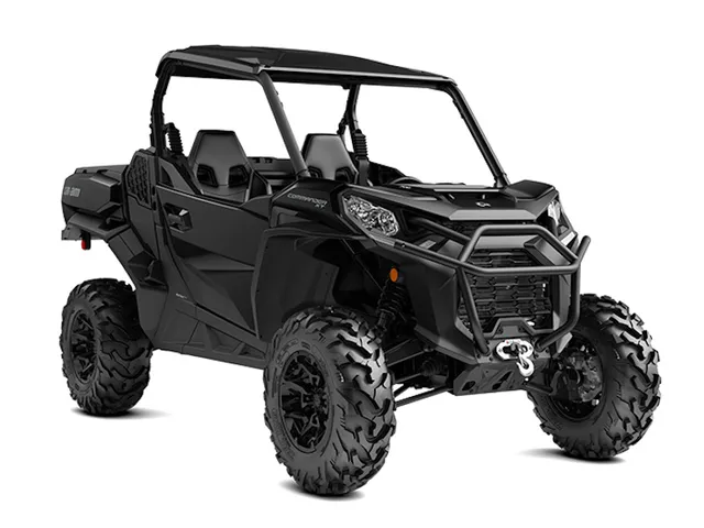 2026 Can-Am® Commander XT 700 — front three-quarter view
