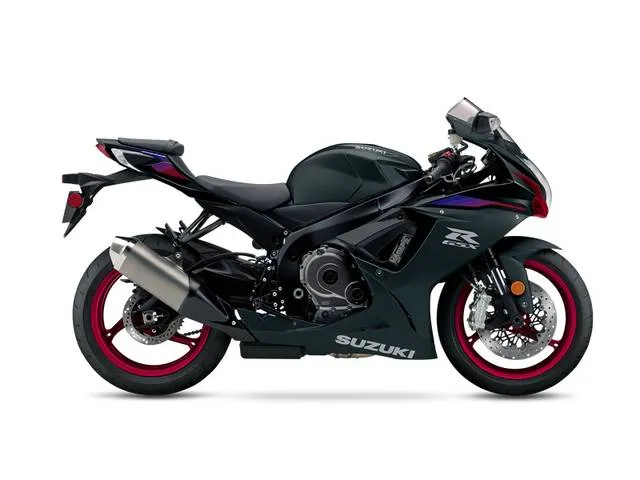 2026 Suzuki GSX-R600 — front three-quarter view