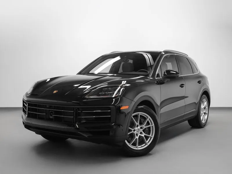 2025 Porsche Cayenne Cayenne in Chromite Black Metallic — front three-quarter view