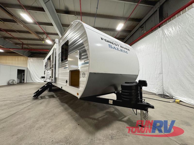 2025 Forest River RV Salem — front three-quarter view