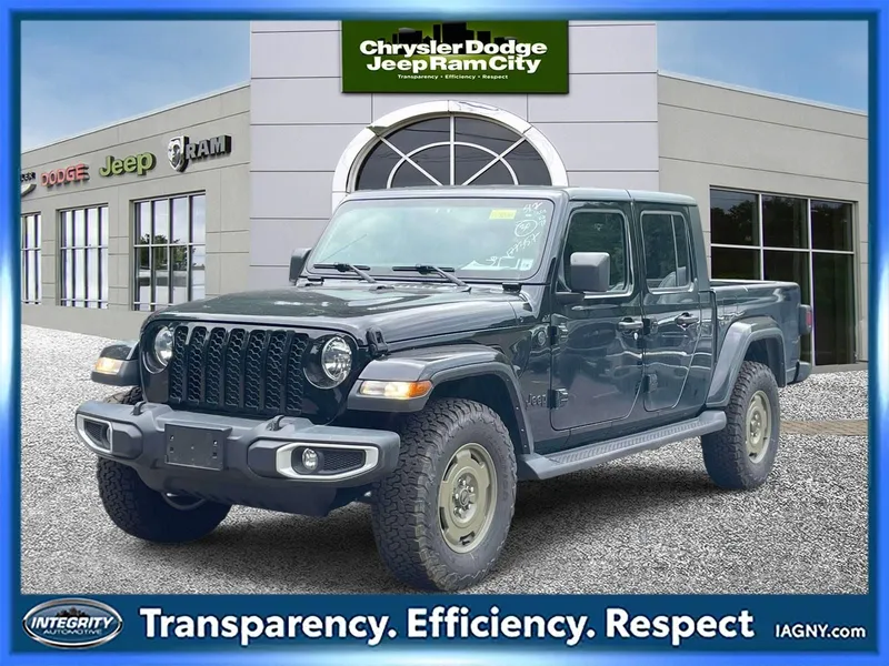 2022 Jeep Gladiator Sport S 4x4 in Black Clearcoat — front three-quarter view