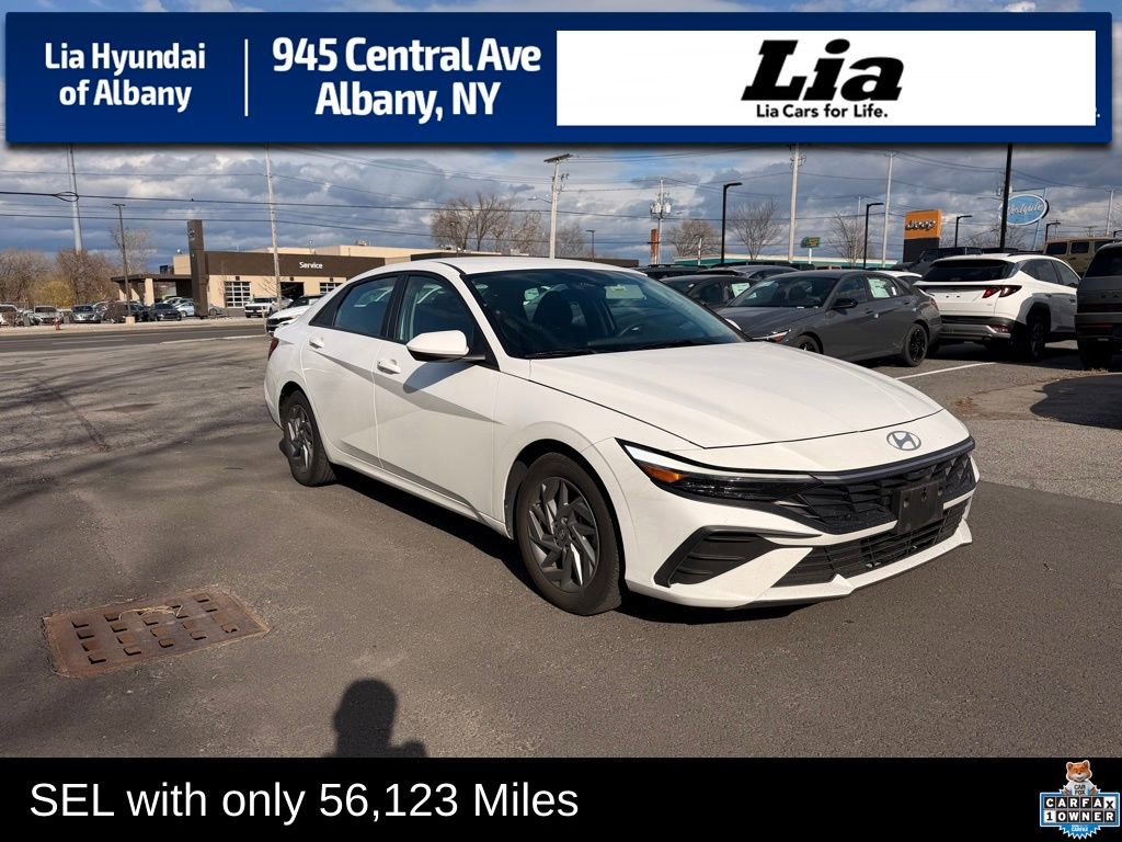 2024 Hyundai Elantra SEL — side profile view