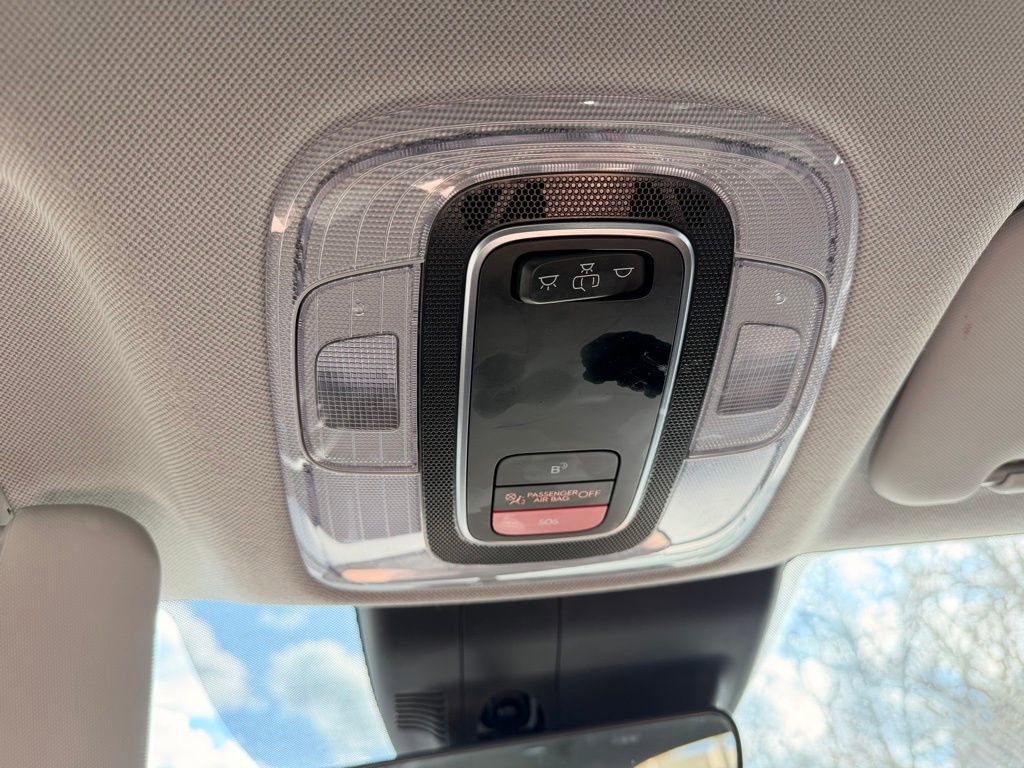 2024 Hyundai Elantra SEL — photo 30 view