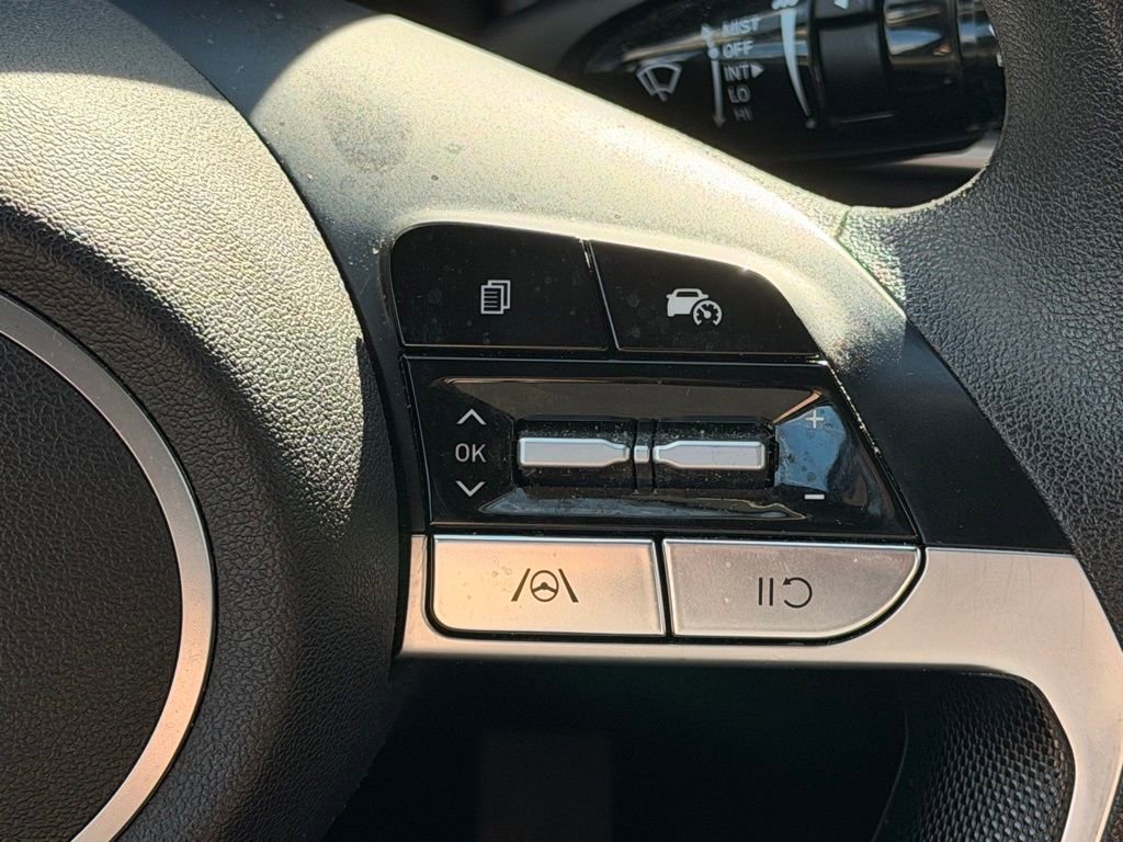 2024 Hyundai Elantra SEL — photo 26 view