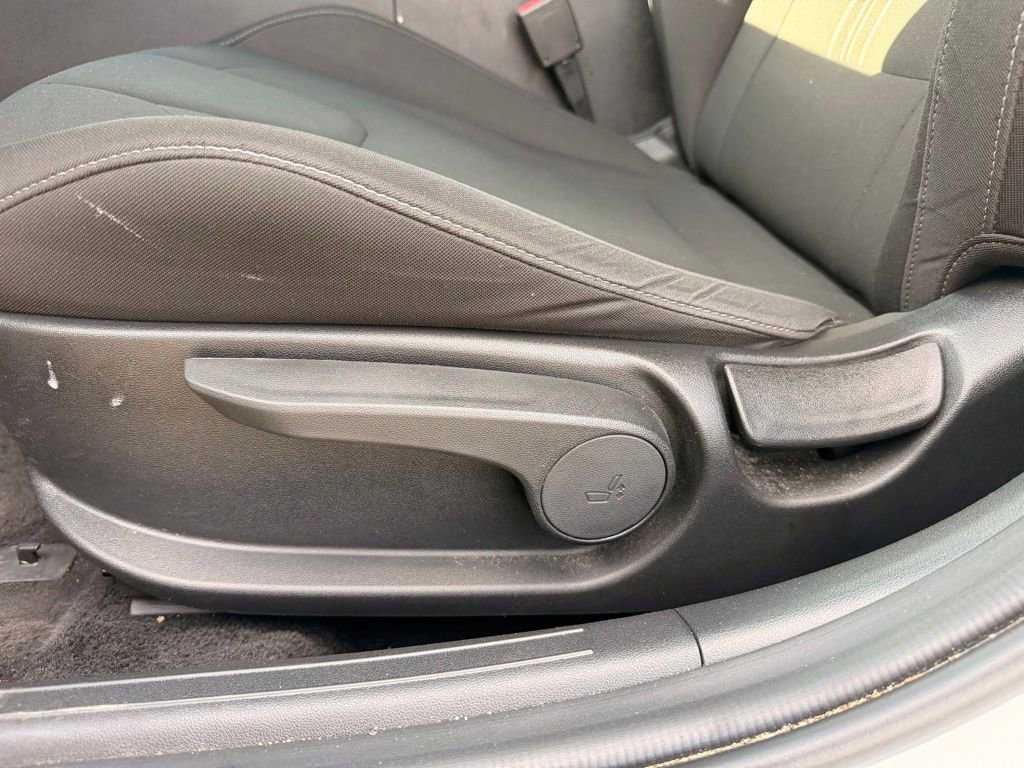 2024 Hyundai Elantra SEL — photo 19 view