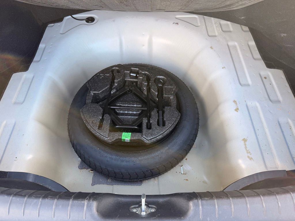 2024 Hyundai Elantra SEL — photo 38 view