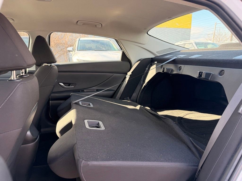 2024 Hyundai Elantra SEL — photo 37 view
