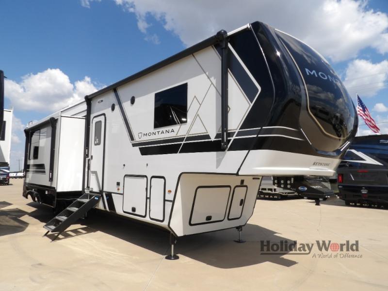 2026 Keystone Montana — front three-quarter view