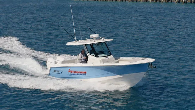 2026 Boston Whaler 330 Outrage — front three-quarter view
