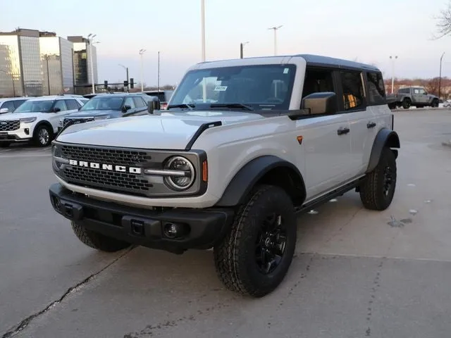2026 Ford Bronco Badlands in Avalanche — front three-quarter view