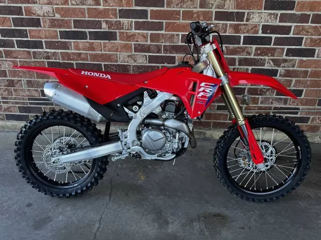 2026 Honda® CRF450R — front three-quarter view