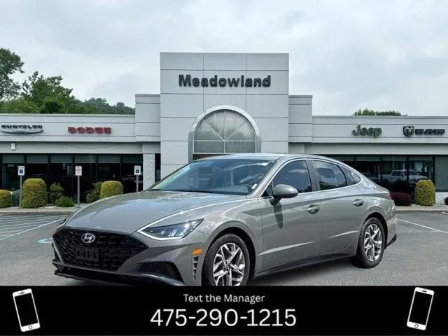2022 Hyundai Sonata SEL in Hampton Gray — front three-quarter view