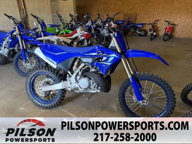 2026 Yamaha YZ250X — front three-quarter view