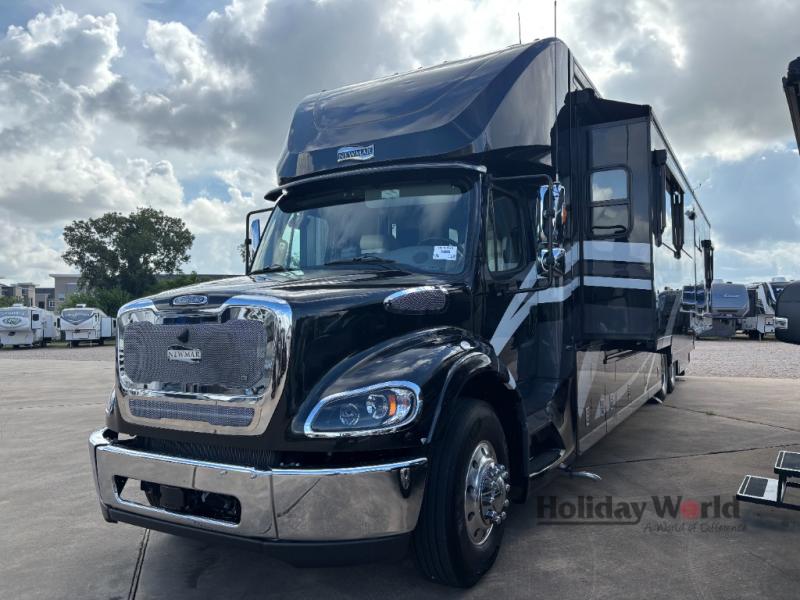 2022 Newmar Supreme Aire — front three-quarter view
