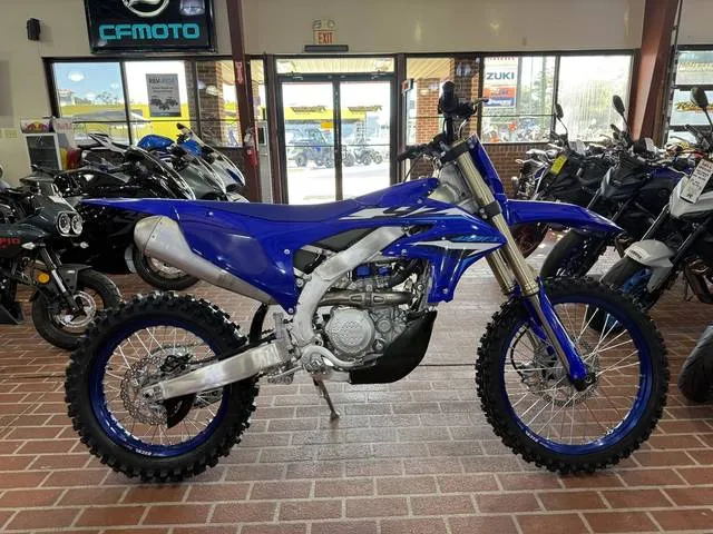 2026 Yamaha YZ450FX — front three-quarter view
