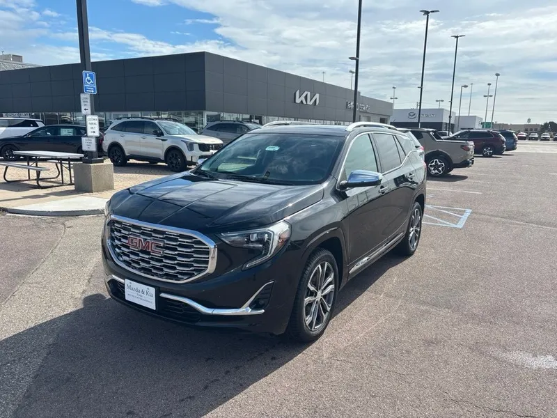 2018 GMC Terrain Denali in Ebony Twilight Metallic — front three-quarter view
