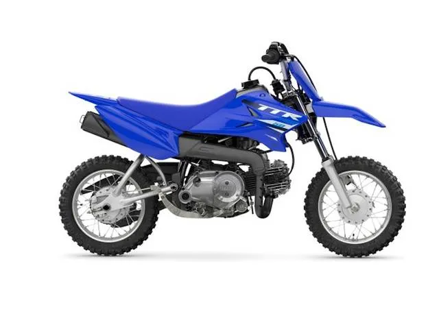 2025 Yamaha TT-R50E — front three-quarter view