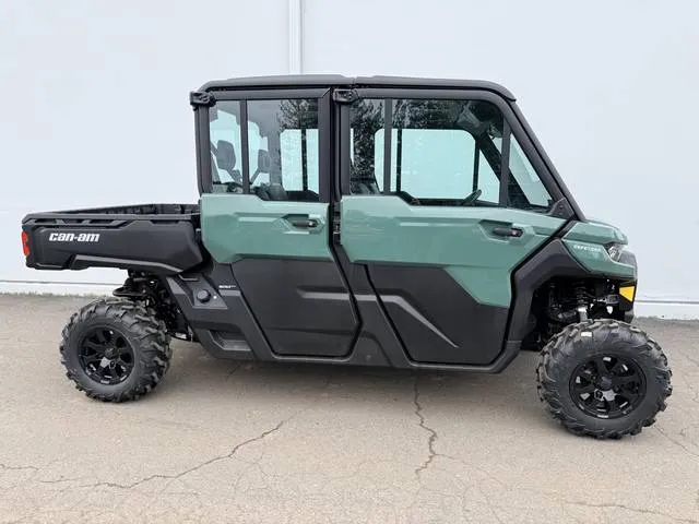 2026 Can-Am® Defender MAX DPS CAB HD10 — front three-quarter view