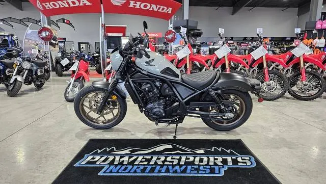 2026 Honda® Rebel 1100 DCT SE — front three-quarter view