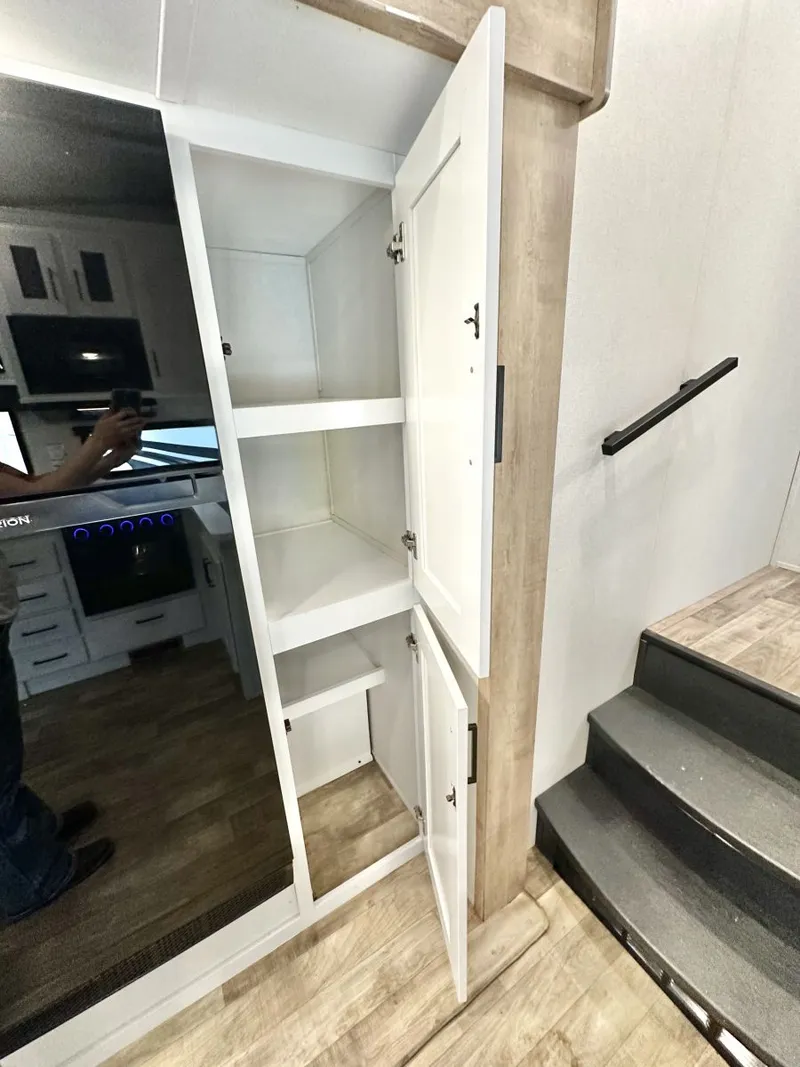 2023 Keystone Rv Arcadia 293SLRD — front three-quarter view