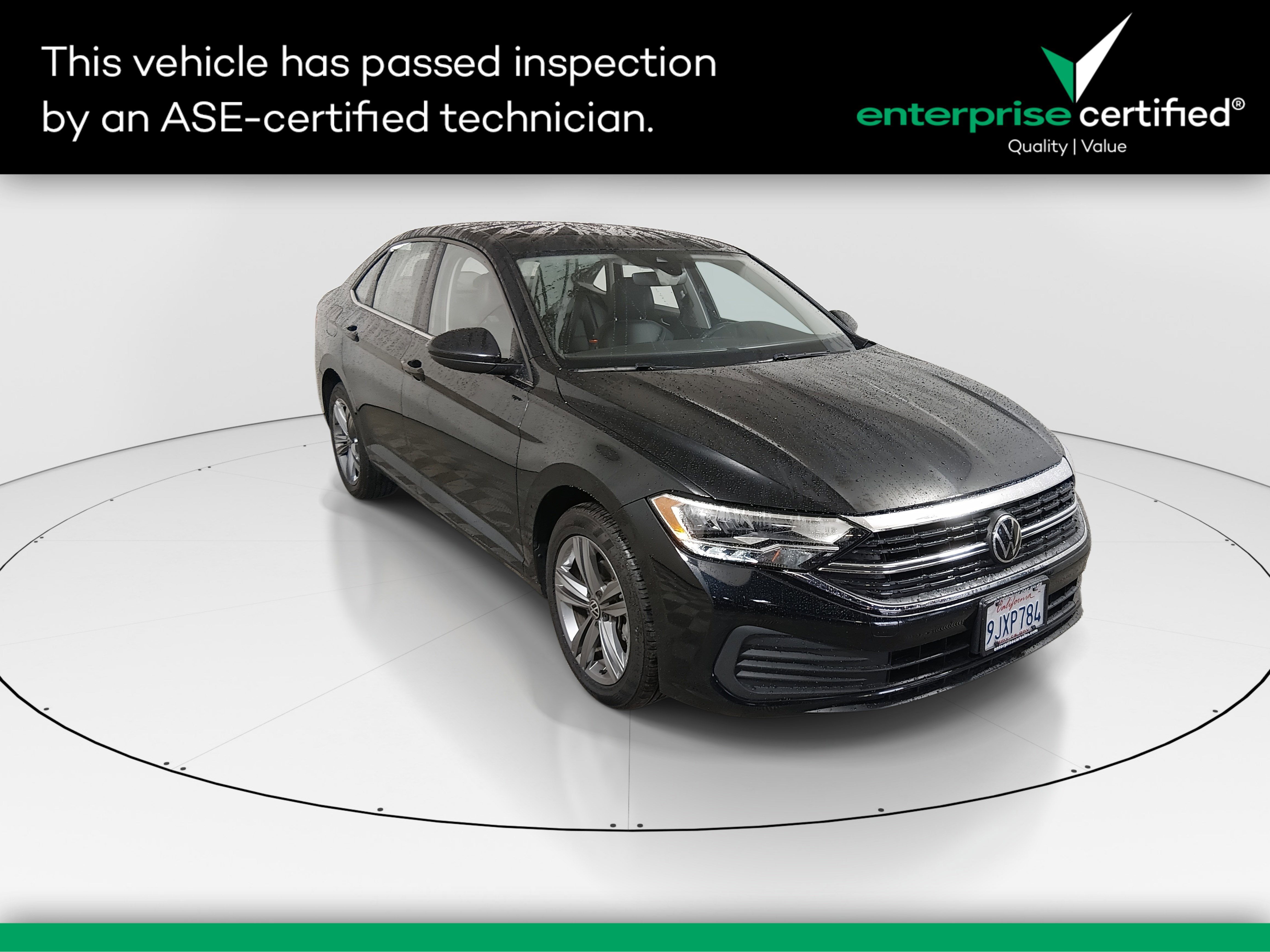 2024 Volkswagen Jetta SE Auto — front three-quarter view