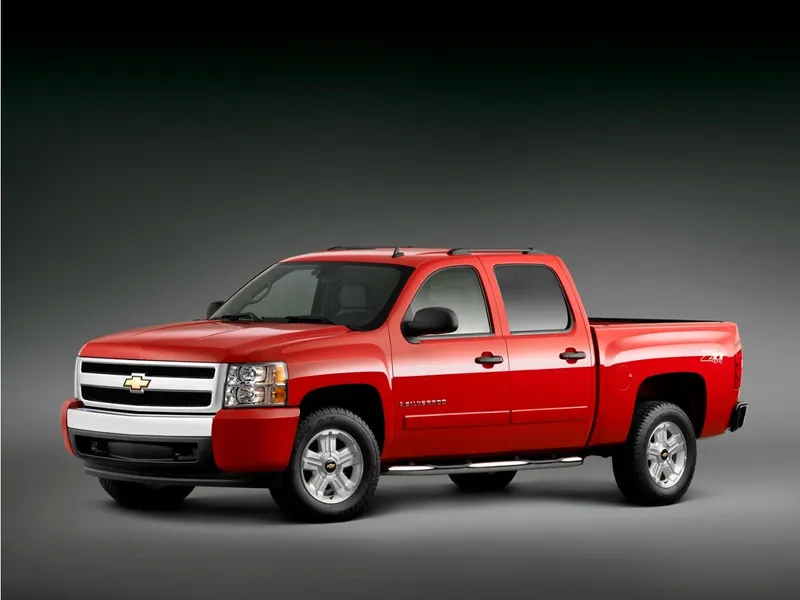 2011 Chevrolet Silverado 1500 LT in Green Metallic — front three-quarter view