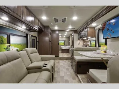 2020 Four Winds RV Chateau