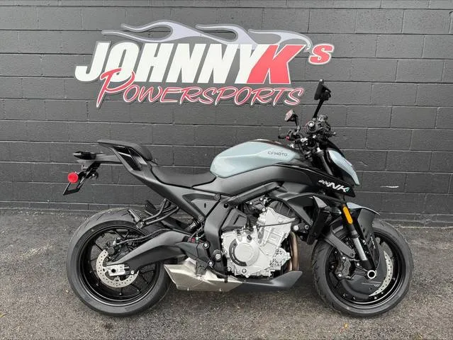 2026 CFMOTO 675NK — front three-quarter view
