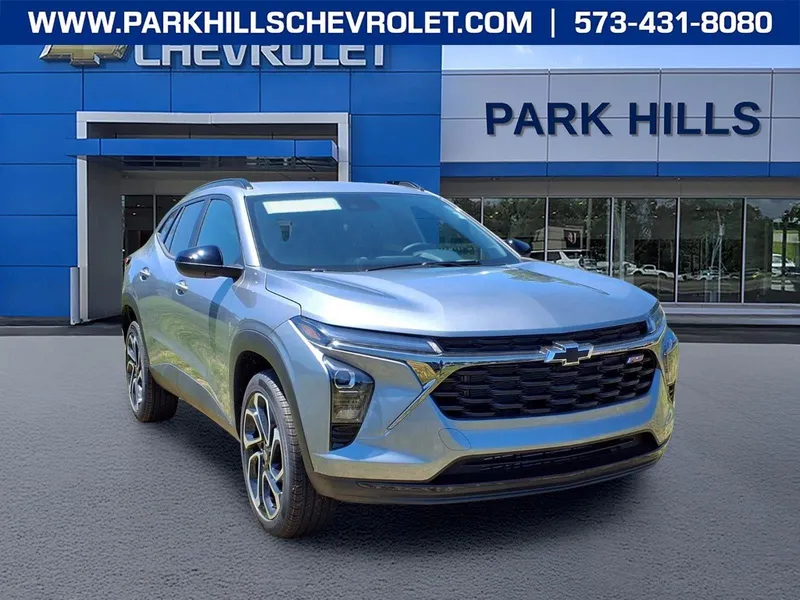 2026 Chevrolet Trax 2RS in Sterling Gray Metallic — front three-quarter view