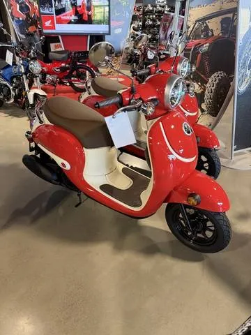 2026 Honda® Metropolitan — front three-quarter view