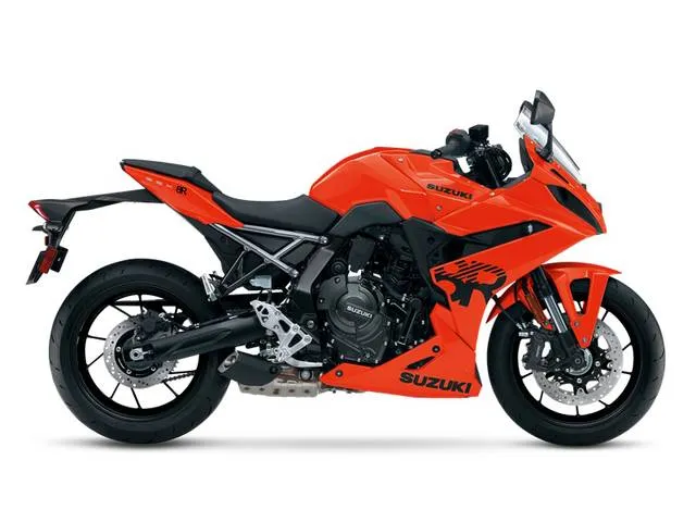 2026 Suzuki GSX-8R — front three-quarter view