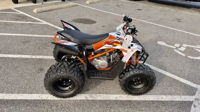 2026 Kayo Predator 110 — front three-quarter view