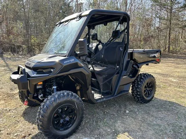 2026 Can-Am® Defender XT HD11 — front three-quarter view