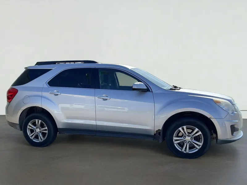 2012 Chevrolet Equinox LT w/1LT in Silver Ice Metallic — front three-quarter view