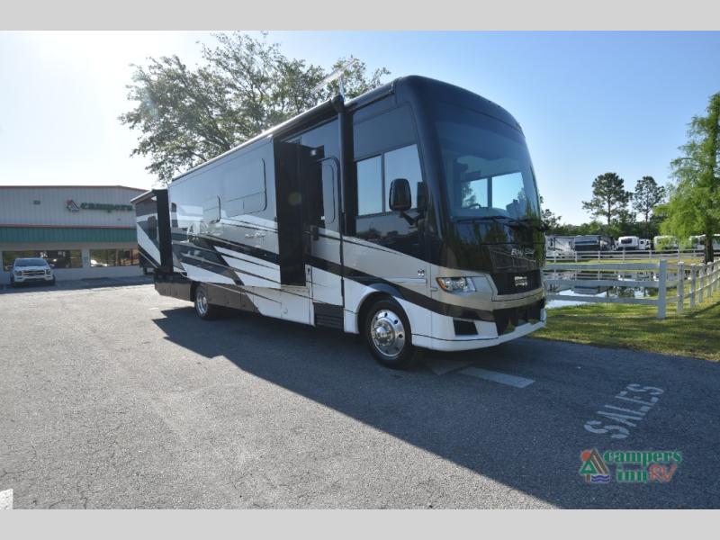 2025 Newmar Bay Star in GRANITE FBP — front three-quarter view