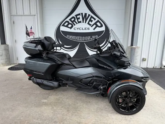 2021 Can-Am® Spyder® RT Limited Dark — front three-quarter view