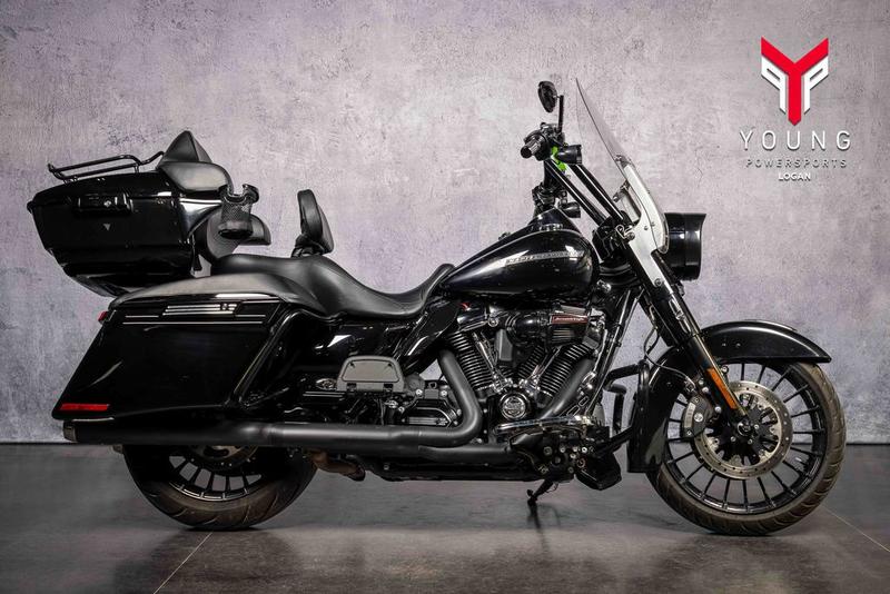 2017 Harley-Davidson FLHRXS - Road King Special